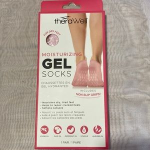New moisturizing non-slip grip gel socks